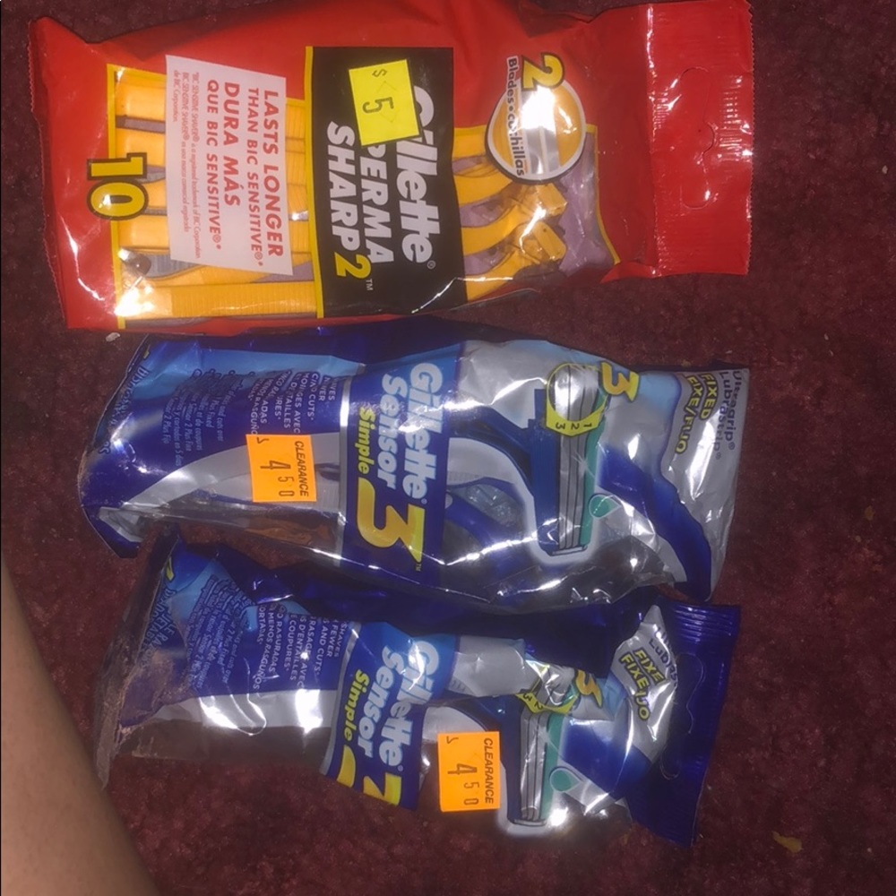 *gillette razor bundle*